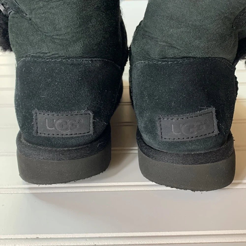 UGG Australia Bailey Button Black boot.  Size 6